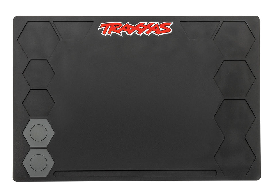 Traxxas 3425 Medium Rubber Pit Mat (16" x 24")