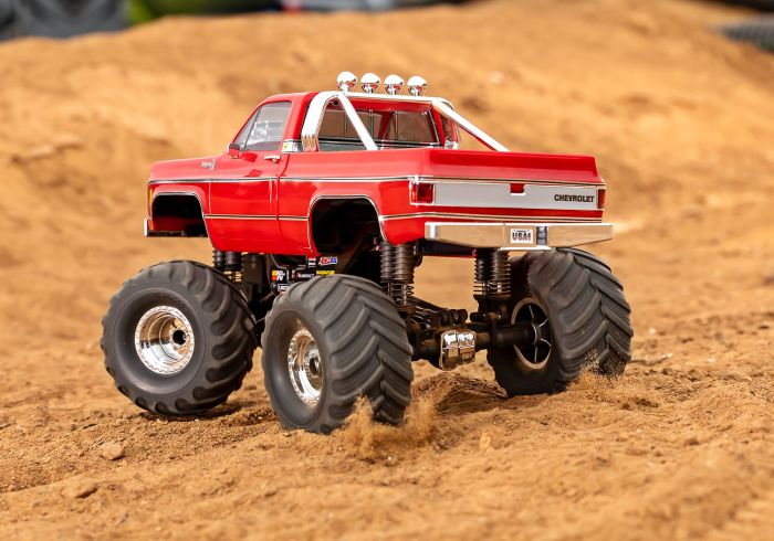 98064-1 TRX-4MT 1/18 Scale Chevrolet K10 Monster Truck Red