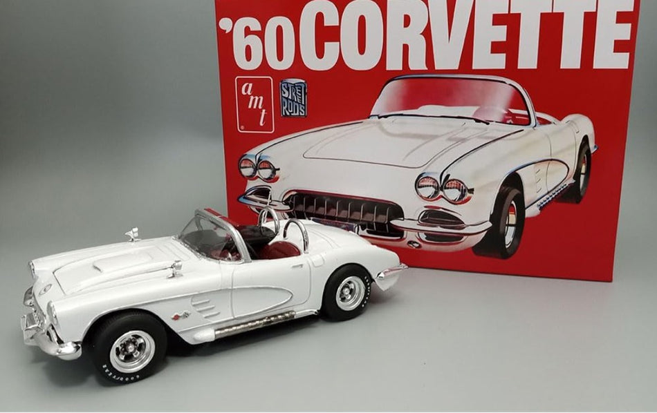 AMT 1960 Chevrolet Corvette 1/25